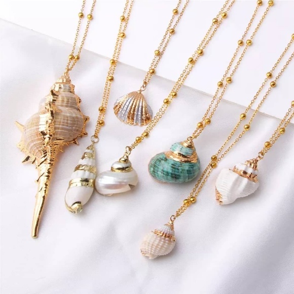 Dainty Golden Swirl Sea Shell Necklace